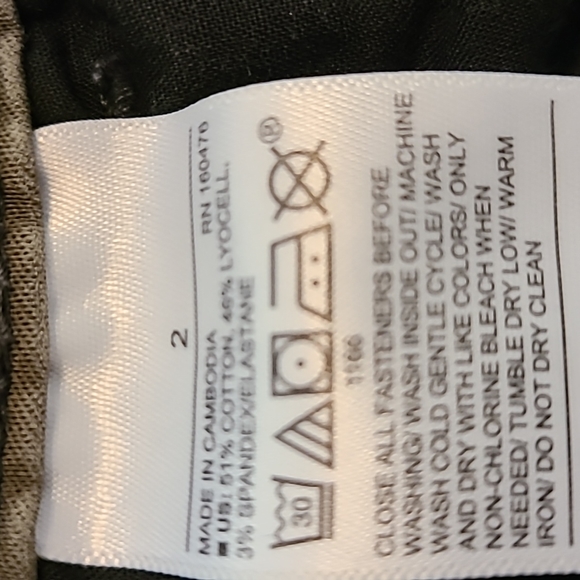 Old navy rockstar super skinny high rise  khaki Size 2 - Picture 10 of 10